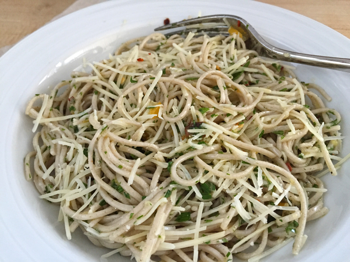 Mmmm... earthy soba noodles with garlicky, lemony, herbal goodness.